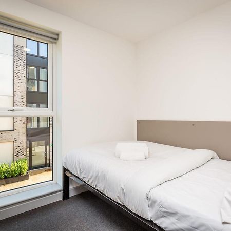 Ensuite Room With Shared Kitchen, Close To Centre Линкълн Екстериор снимка