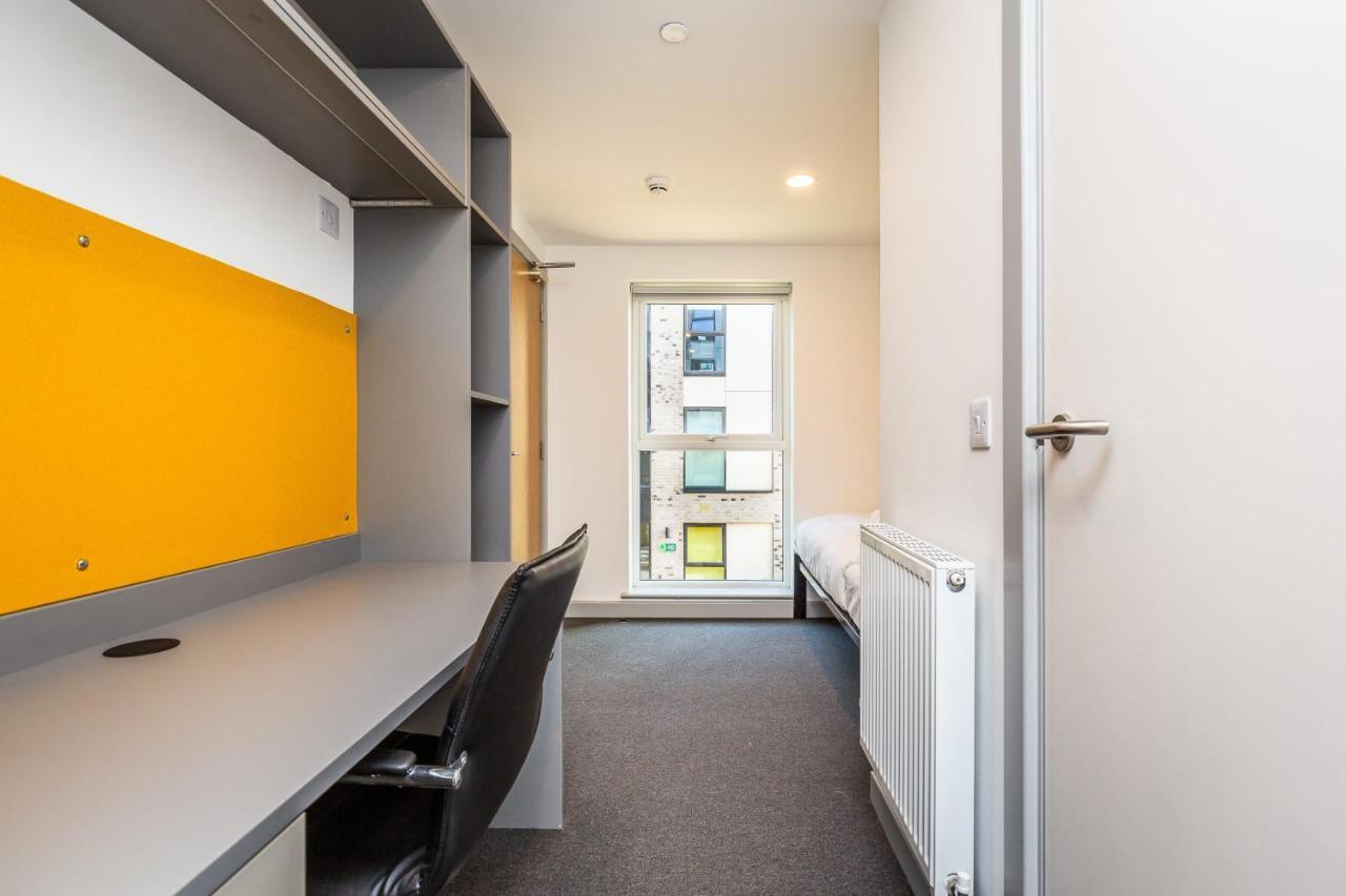 Ensuite Room With Shared Kitchen, Close To Centre Линкълн Екстериор снимка